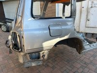 Rear body section Rear Cut SUBARU FORESTER OEM 51402FC042 51402FC052 51402FC061 51402FC071 52120FC201 SF5 1998 SILVER 792