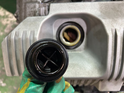 エンジン 2ZRFXE TOYOTA PRIUS OEM 19000-37470 19000-37472 ZVW30 2013 2ZRFXE AT