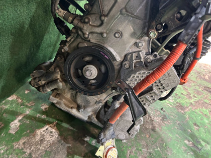 エンジン 2ZRFXE TOYOTA PRIUS OEM 19000-37470 19000-37472 ZVW30 2013 2ZRFXE AT