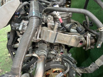エンジン 2ZRFXE TOYOTA PRIUS OEM 19000-37470 19000-37472 ZVW30 2013 2ZRFXE AT