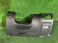 Revestimento inferior do tablier SUBARU LEGACY OEM 66075AG020JC BL5 2004 BLUE 35J