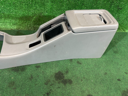 手套箱与扶手 SUBARU FORESTER OEM 92060FC040ND SF5 1998 SILVER 792