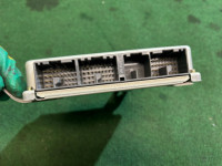 エンジンコンピューター SUBARU FORESTER OEM 22611AE830 22611AE831 SF5 1998 EJ205 AT