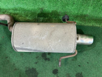 Silencioso trasero SUBARU FORESTER OEM 44305FC020 SF5 1998 EJ205 AT