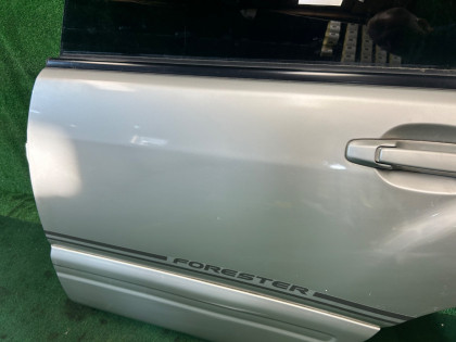 Porta traseira esquerda SUBARU FORESTER OEM 61401FC013 SF5 1998 SILVER 792