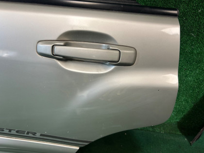 Porta traseira esquerda SUBARU FORESTER OEM 61401FC013 SF5 1998 SILVER 792
