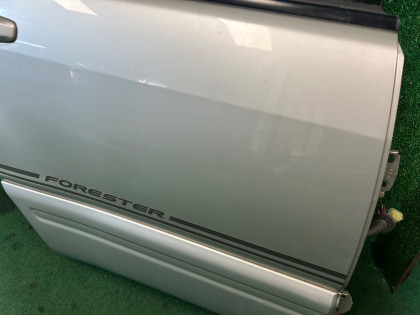 Right rear door SUBARU FORESTER OEM 61401FC003 SF5 1998 SILVER 792