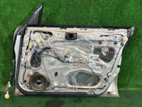 Puerta delantera derecha SUBARU FORESTER OEM 61101FC002 SF5 1998 SILVER 792
