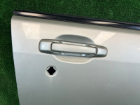 Puerta delantera derecha SUBARU FORESTER OEM 61101FC002 SF5 1998 SILVER 792