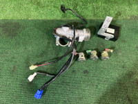 ชุดล็อกพร้อมกุญแจ 57491FC010 83121FC100 SUBARU FORESTER