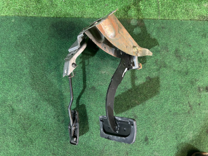Pedals SUBARU FORESTER OEM 36011AA001 SF5 1998 SILVER 792