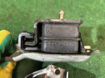 エンジンマウント SUBARU FORESTER OEM 41022FA090 41031AA290 SF5 1998 EJ205 AT