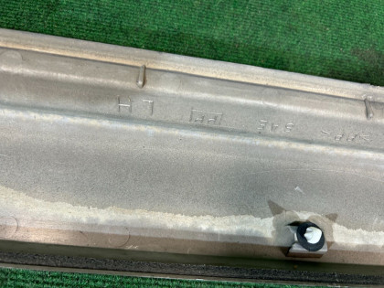 左サイドシル SUBARU FORESTER OEM 91057FC290 SF5 1998 SILVER 792