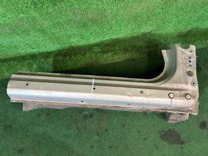 Estribo metálico derecho 51402FC061 SUBARU FORESTER