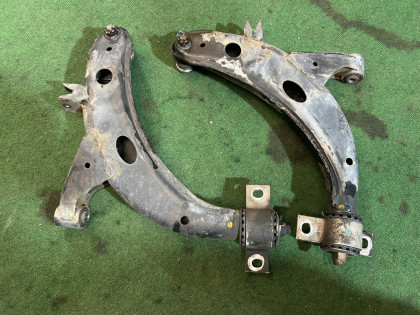 Front control arms SUBARU FORESTER OEM 20200AA200 20200AA210 20201FA070 20201FA080 SF5 1998 EJ205 AT