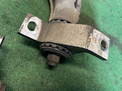 Front control arms SUBARU FORESTER OEM 20200AA200 20200AA210 20201FA070 20201FA080 SF5 1998 EJ205 AT