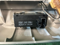 ไฟเพดานหน้า SUBARU FORESTER OEM 84621FC000NE SF5 1998 EJ205 AT
