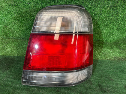 Piloto trasero derecho 220-29597R 84201FC021 SUBARU FORESTER