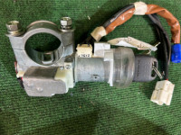 Комплект замков SUBARU FORESTER OEM 57491SA210 SG5 2007 BLACK 32J