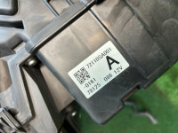 ヒーターユニット SUBARU FORESTER OEM 72110SA001 SG5 2007 EJ205 AT