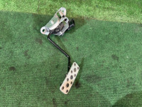 แป้นคันเร่ง SUBARU FORESTER OEM 36010SA001 SG5 2007 BLACK 32J