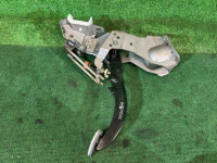 Brake pedal SUBARU FORESTER OEM 36012SA000 SG5 2007 EJ205 AT