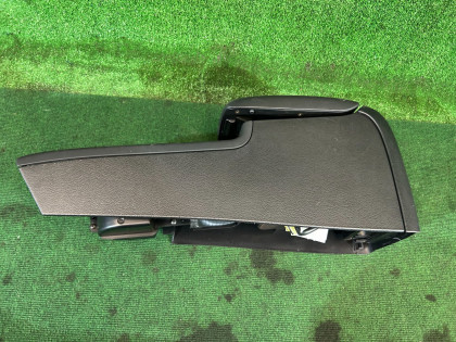 Porta-luvas e apoio de braço SUBARU OUTBACK OEM 92111AG200JC BP9 2006 GOLD 39J