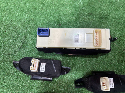 パワーウィンドウ制御ユニット SUBARU OUTBACK OEM 83071AG011 83071AG040 BP9 2006 EJ253 AT