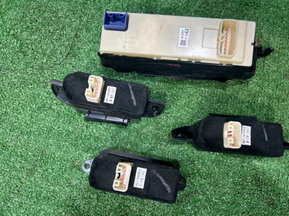 パワーウィンドウ制御ユニット SUBARU OUTBACK OEM 83071AG011 83071AG040 BP9 2006 EJ253 AT