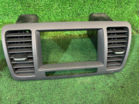 Ecrã с рамкой SUBARU OUTBACK OEM 86281AG060 86271AG050 66060AG060 BP9 2006