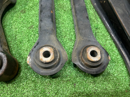 Brazos de suspensión traseros SUBARU OUTBACK OEM 20250AE010 20250AE000 20250AE020 20250AE040 BP9 2006 EJ253 AT