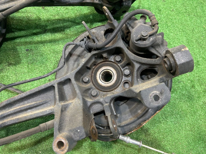 リアハブ SUBARU OUTBACK OEM 28473AG000 26700AG000 26692AG020 26692AG030 BP9 2006 EJ253 AT
