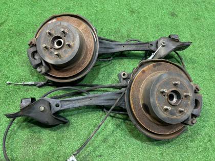 リアハブ SUBARU OUTBACK OEM 28473AG000 26700AG000 26692AG020 26692AG030 BP9 2006 EJ253 AT