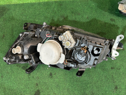 Headlights Ксенон SUBARU OUTBACK OEM 84001AG862 84001AG872 BP9 2006
