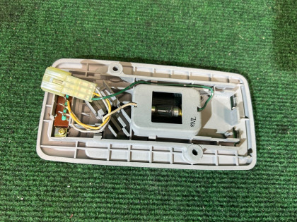 Плафон салона центральный SUBARU FORESTER OEM 84601AE000NE SF5 1998 EJ205 AT