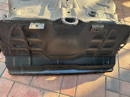 Cubeta de la rueda de repuesto SUBARU LEGACY OEM 52122AG0409P, 52401AG0009P BLE 2004 BLACK 32J