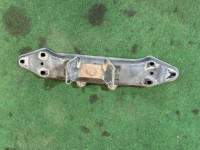 Travesaño de la caja de cambios SUBARU FORESTER OEM 41021AC390 41022AE121 SG5 2007 EJ205 AT