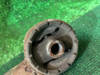 Apoio do diferencial SUBARU FORESTER OEM 41310SA001 SG5 2007 EJ205 AT