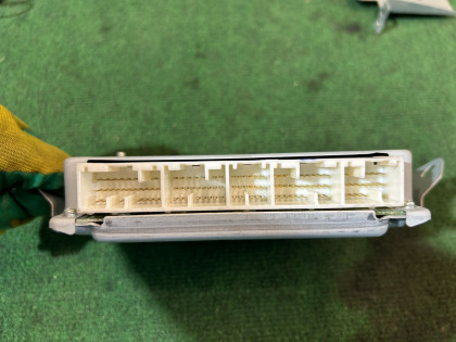 Блок управления двигателя SUBARU FORESTER OEM 22611AG573 SG5 2007 EJ205 AT