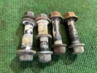 Parafusos de camber dianteiros 20540AA090 20540AA100 SUBARU FORESTER