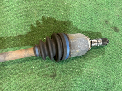 Front driveshaft SUBARU FORESTER OEM 28321SA031 SG5 2007 EJ205 AT