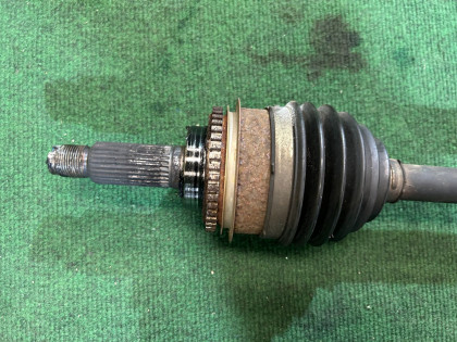 Front driveshaft SUBARU FORESTER OEM 28321SA031 SG5 2007 EJ205 AT