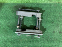 フロントスペーサー SUBARU FORESTER OEM 20511AE001 SG5 2007 EJ205 AT