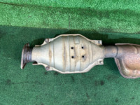 Secção central do escape катализатор SUBARU FORESTER OEM 44200SA080 SG5 2007 EJ205 AT