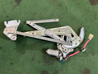 Right front window regulator SUBARU FORESTER OEM 61222SA001 SG5 2007