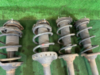 ストラット SUBARU FORESTER OEM 20360SA181 20360SA191 20380SA320 20310SA200 20310SA210 SG5 2007 EJ205 AT