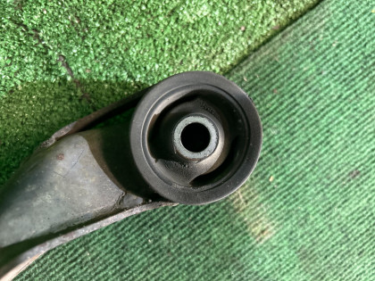 差速器支座 SUBARU LANCASTER OEM 41310AE001 BH9 2001 EJ254 AT