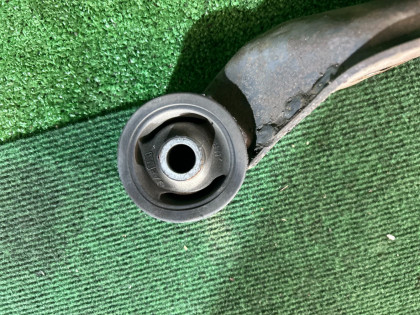 差速器支座 SUBARU LANCASTER OEM 41310AE001 BH9 2001 EJ254 AT