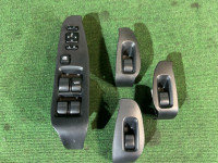 กล่องควบคุมกระจกไฟฟ้า 83071AE080 83071AE040 SUBARU LANCASTER