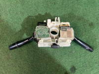 组合开关 SUBARU LANCASTER OEM 83111AE030 BH9 2001 EJ254 AT